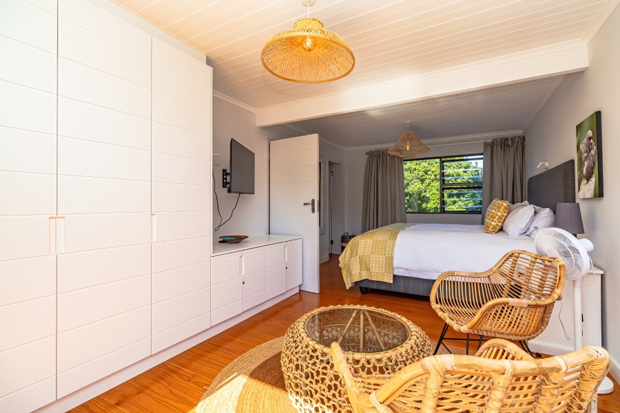 4 Bedroom Property for Sale in Keurboomstrand Western Cape